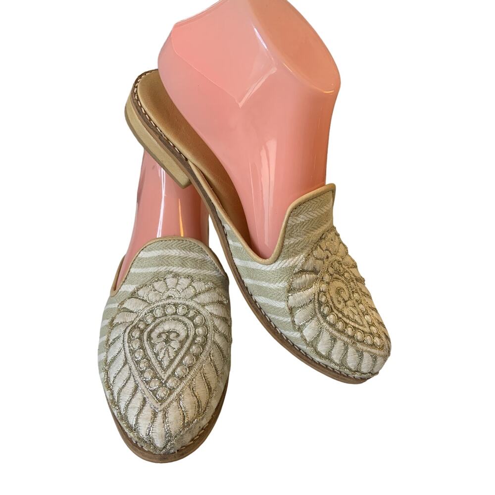 Anushka Elliot Women's Size 8 Sandal Elegant Embroidered Fabric Slip On Comfort